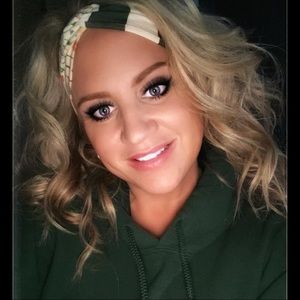 Meet your Posher, Jacey